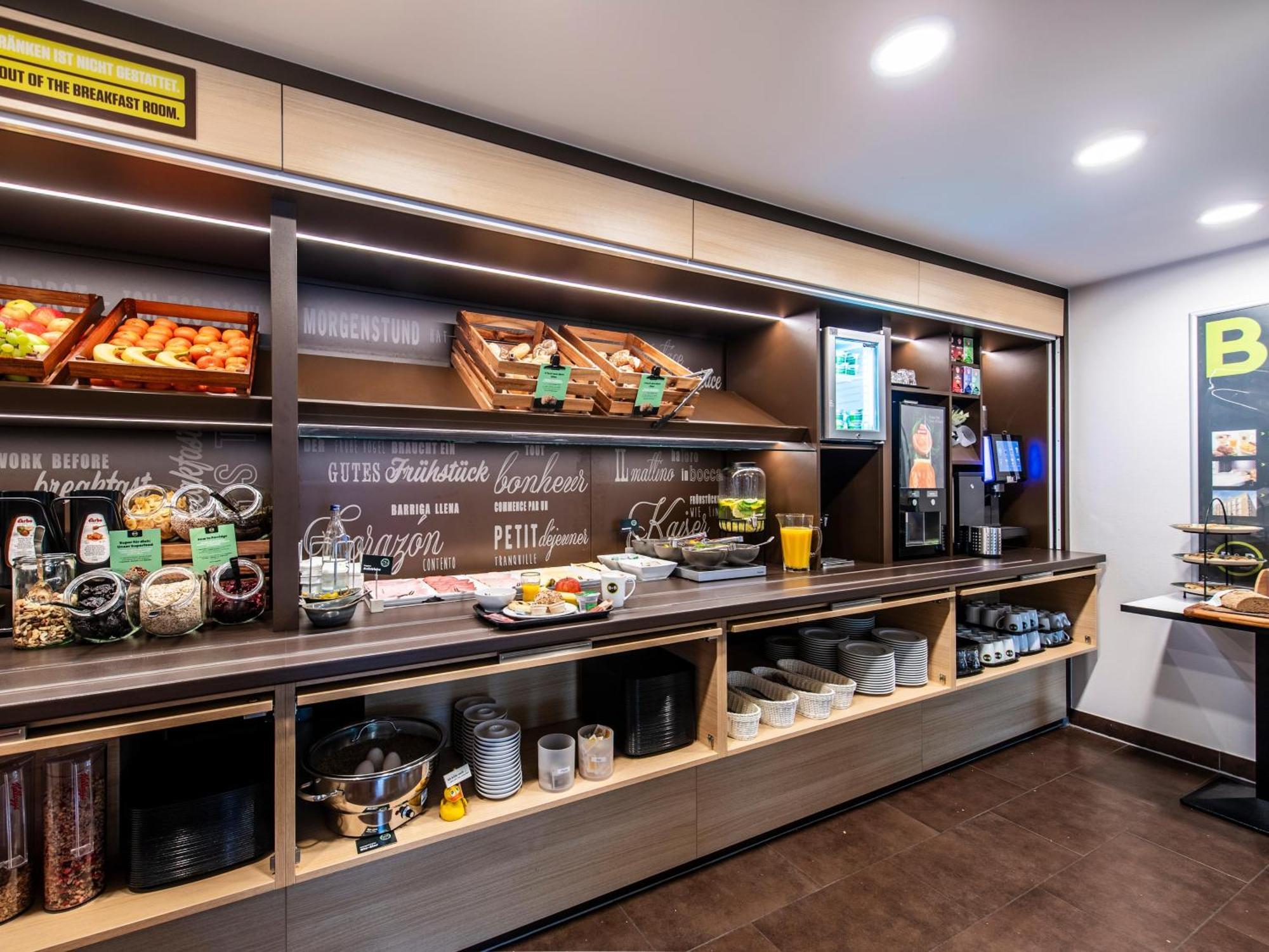 慕尼黑梅瑟斯b&B酒店 阿什海姆 外观 照片